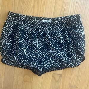 Madewell Black and White Patterned Shorts